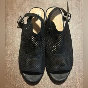 Black Restricted Heeled Sandals